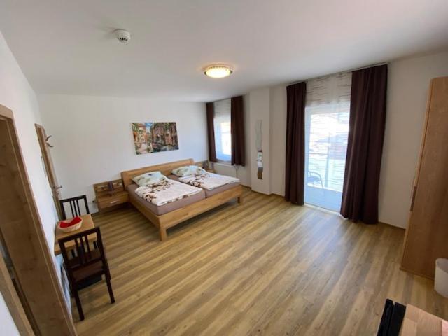 Hotel 4 Mori Furstenstein Bagian luar foto